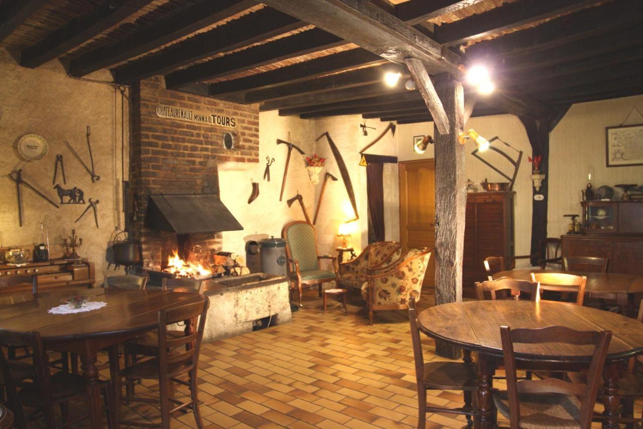 La Marechalerie Acomodação com café da manhã Monthodon Exterior foto